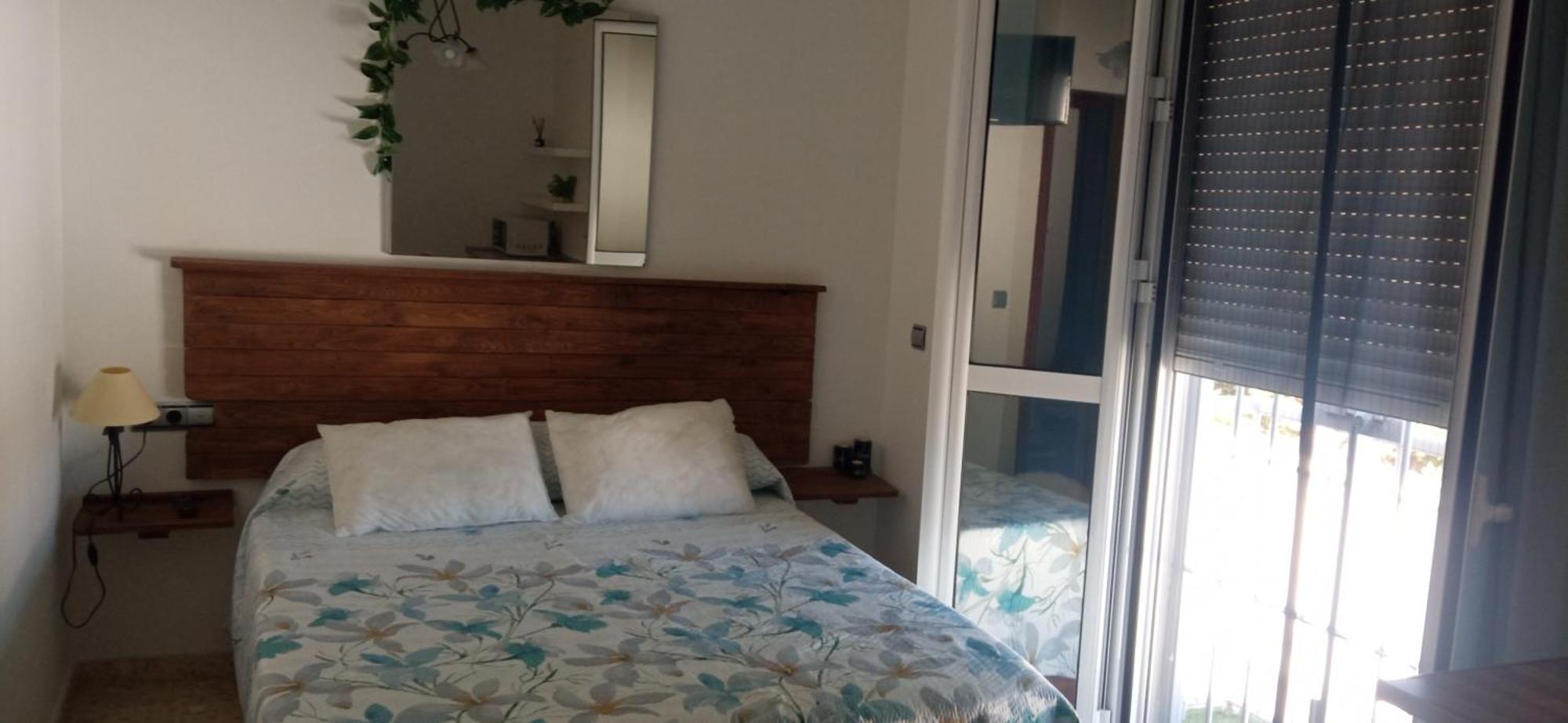 Habitacion Amplia Y Luminosa Coria del Río المظهر الخارجي الصورة